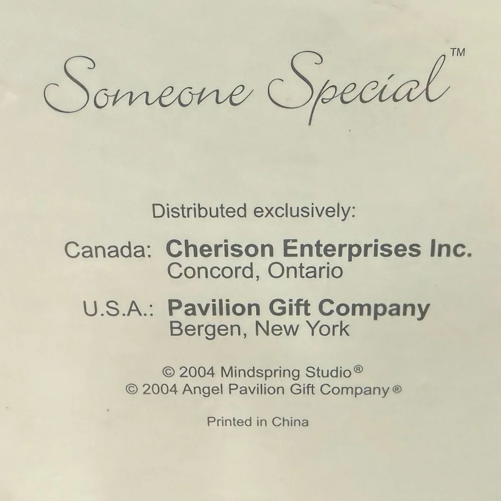 PAVILION GIFT COMPANY 2004 “Grandmother” Box with Angel Ornament